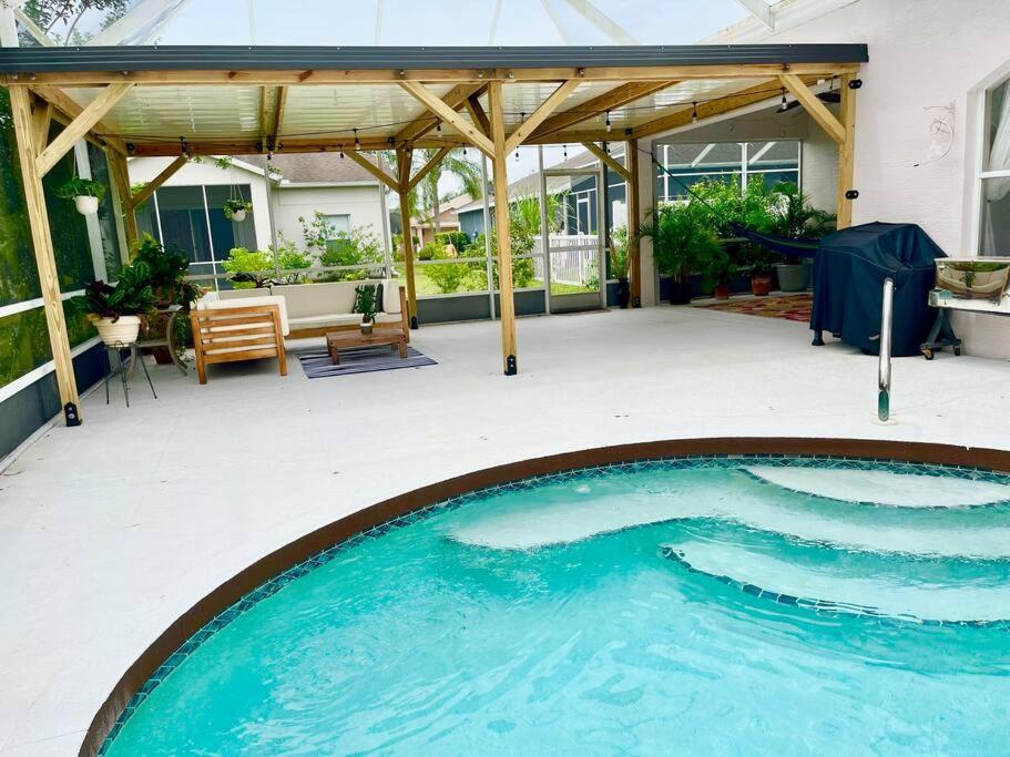 Sandy Oasis 5 Bedroom With Pool Sarasota Bradenton Eksteriør billede